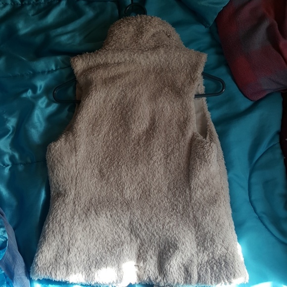 Patagonia Fleece Vest 🛑SOLD🛑 - Picture 4 of 5